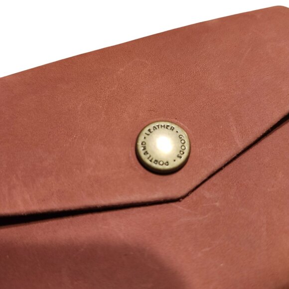 Portland Leather Mini Envelope Wallet Foxglove Pink Snap Card Holder New - Picture 2 of 4